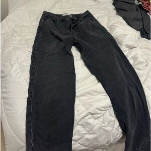 ABERCROMBIE DENIM JEANS! 27S!